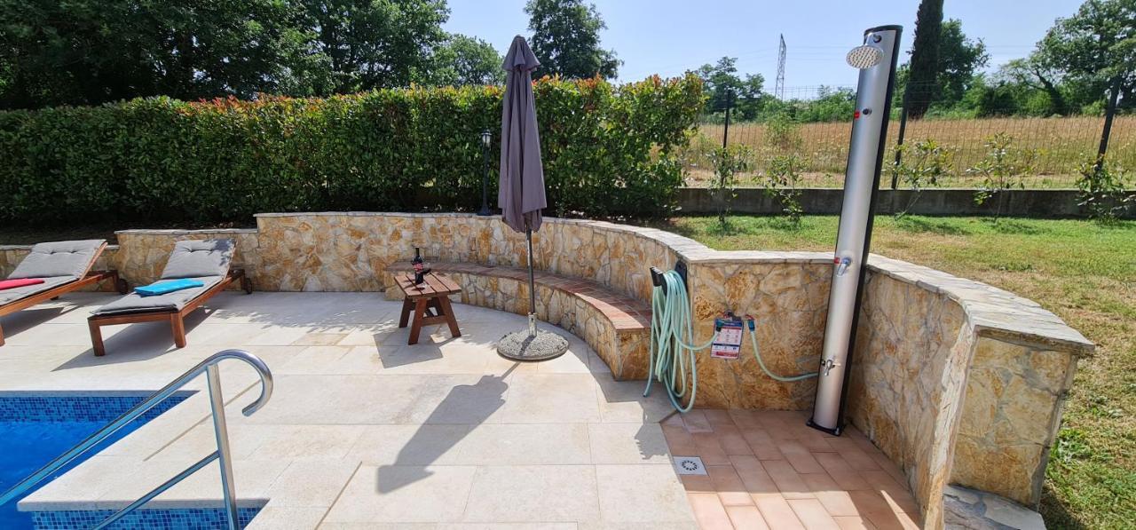 Sunny Garden Villa With Pool Loborika Esterno foto