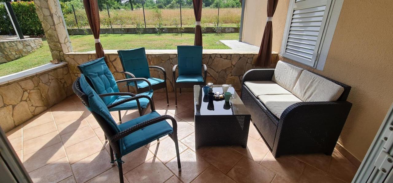 Sunny Garden Villa With Pool Loborika Esterno foto
