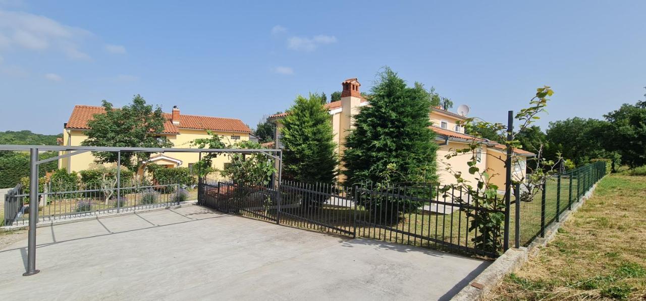 Sunny Garden Villa With Pool Loborika Esterno foto