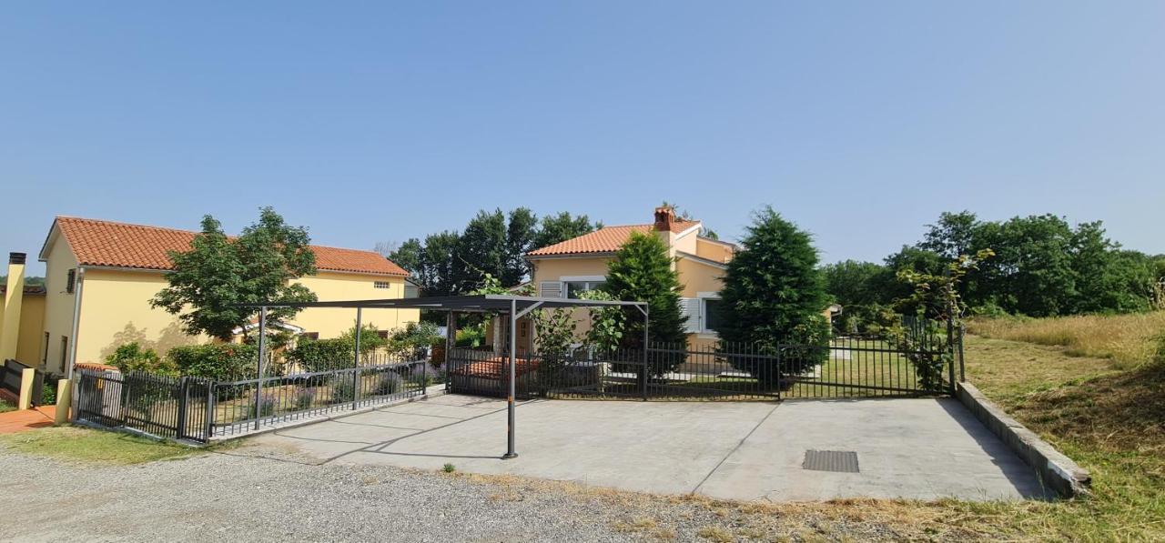 Sunny Garden Villa With Pool Loborika Esterno foto